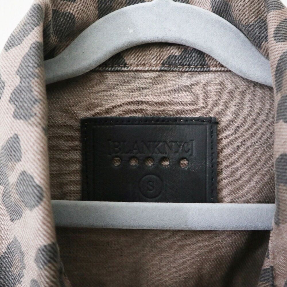 Blank NYC Size S Catwalk Denim Trucker Jacket Animal Print Distressed - Picture 4 of 12